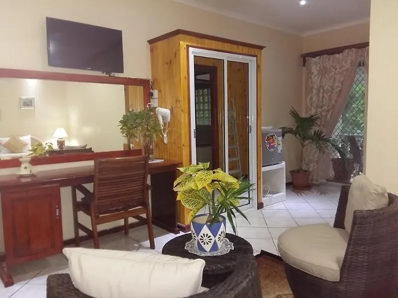 **** Hotel Caranabeach Machabee Seszele