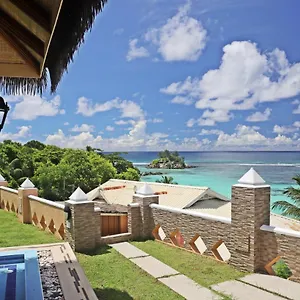 Au Fond De View Anse Royale