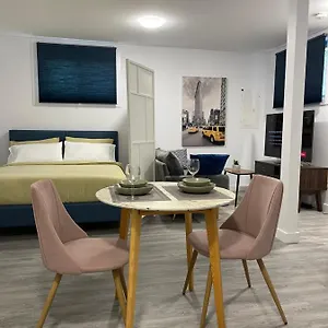 Cozy Modern Studio With Free Parking Onsite Apartment Ottawa