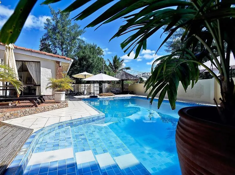 Otel Caranabeach Machabee
